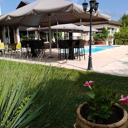 Hotel-Restaurant "La Gremelle" Ladoix-Serrigny Ngoại thất bức ảnh