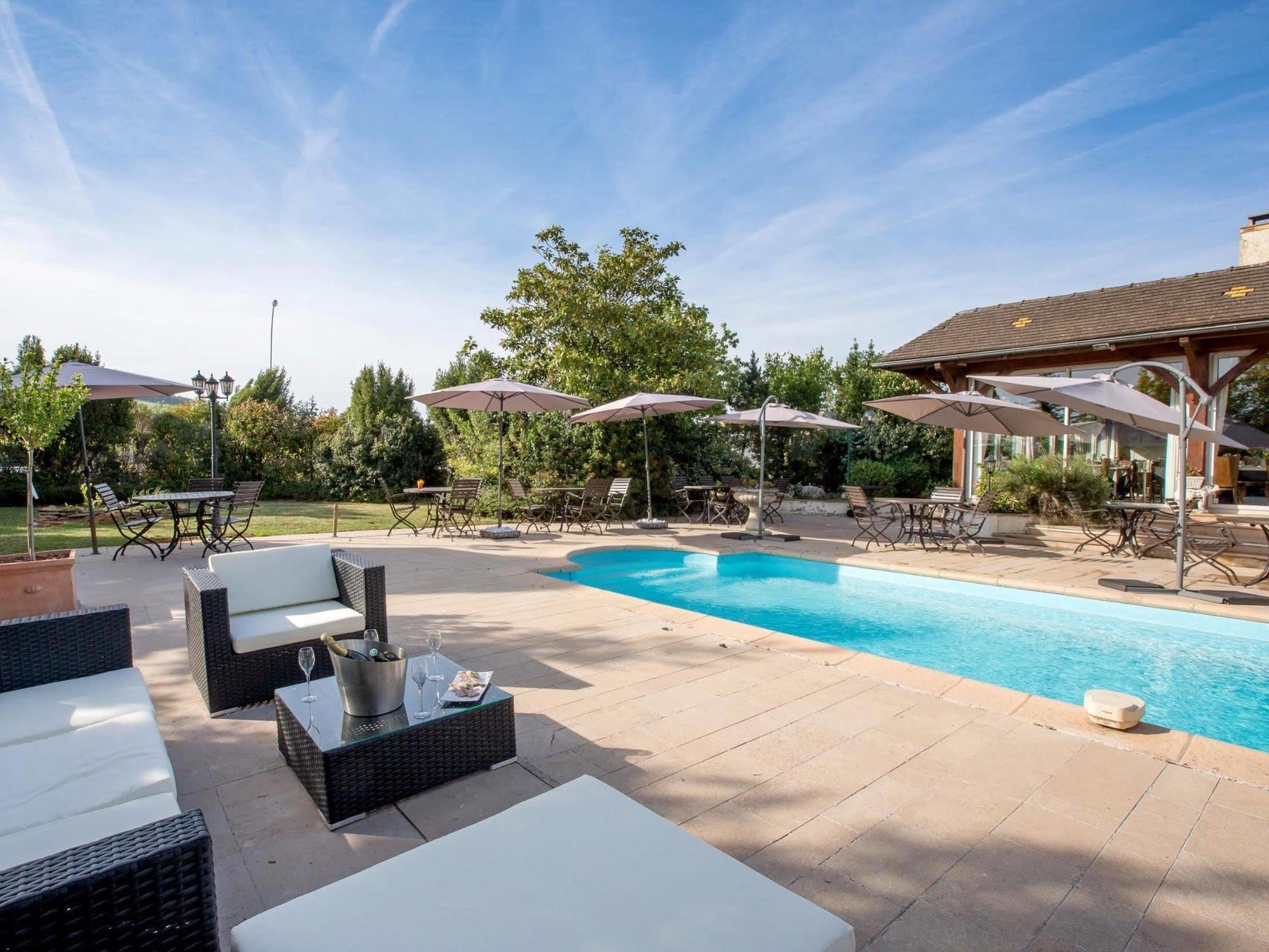 Hotel-Restaurant "La Gremelle" Ladoix-Serrigny Ngoại thất bức ảnh